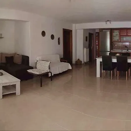 Dinas House * Nea Peramos (Macedonia)